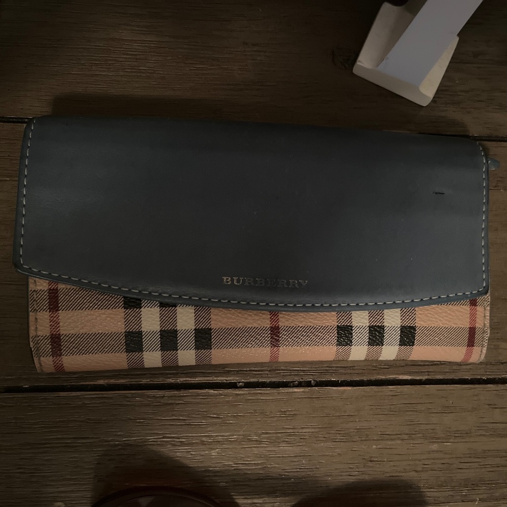 Burberry wallet